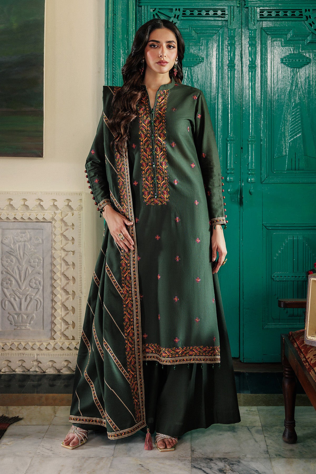 3 Piece - Embroidered Suit - E1817