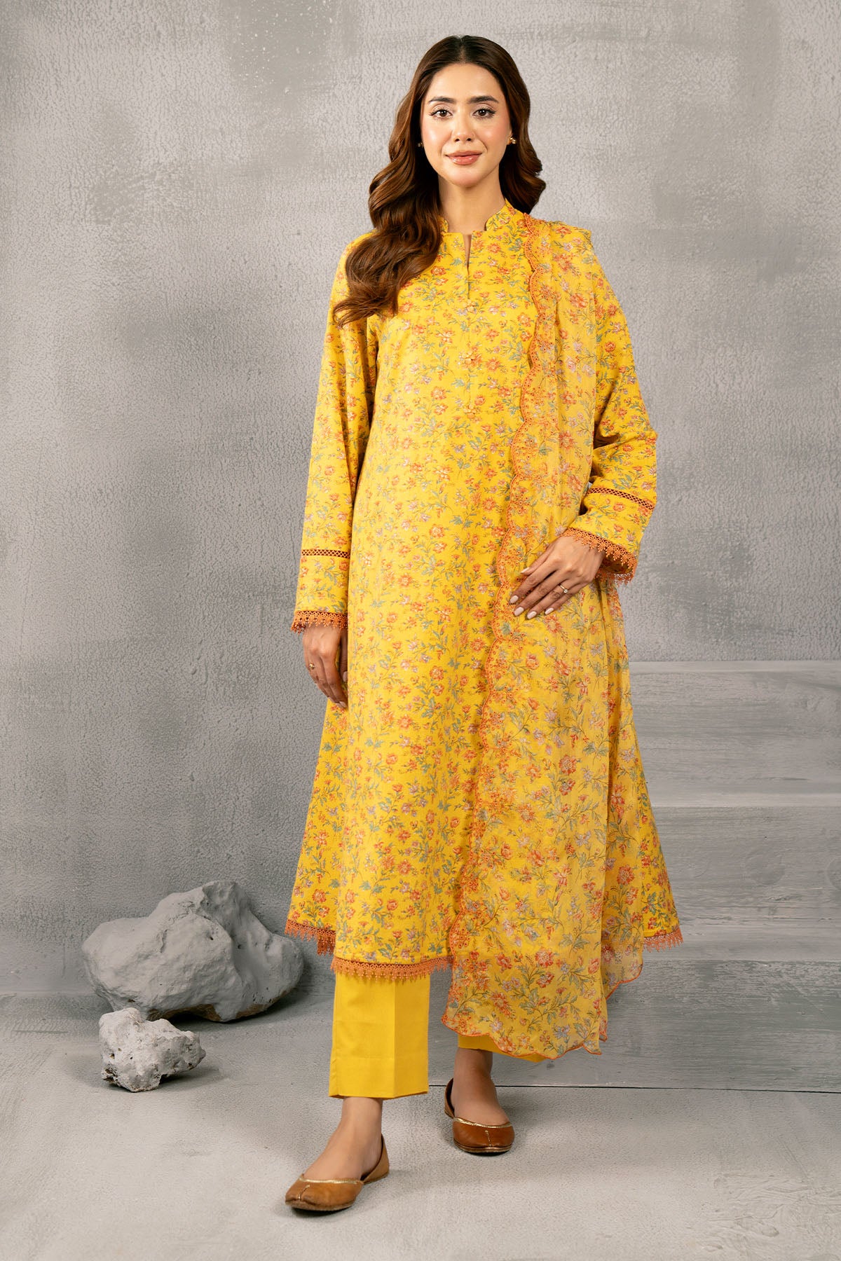 3 Piece - Embroidered Viscose Karandi Suit