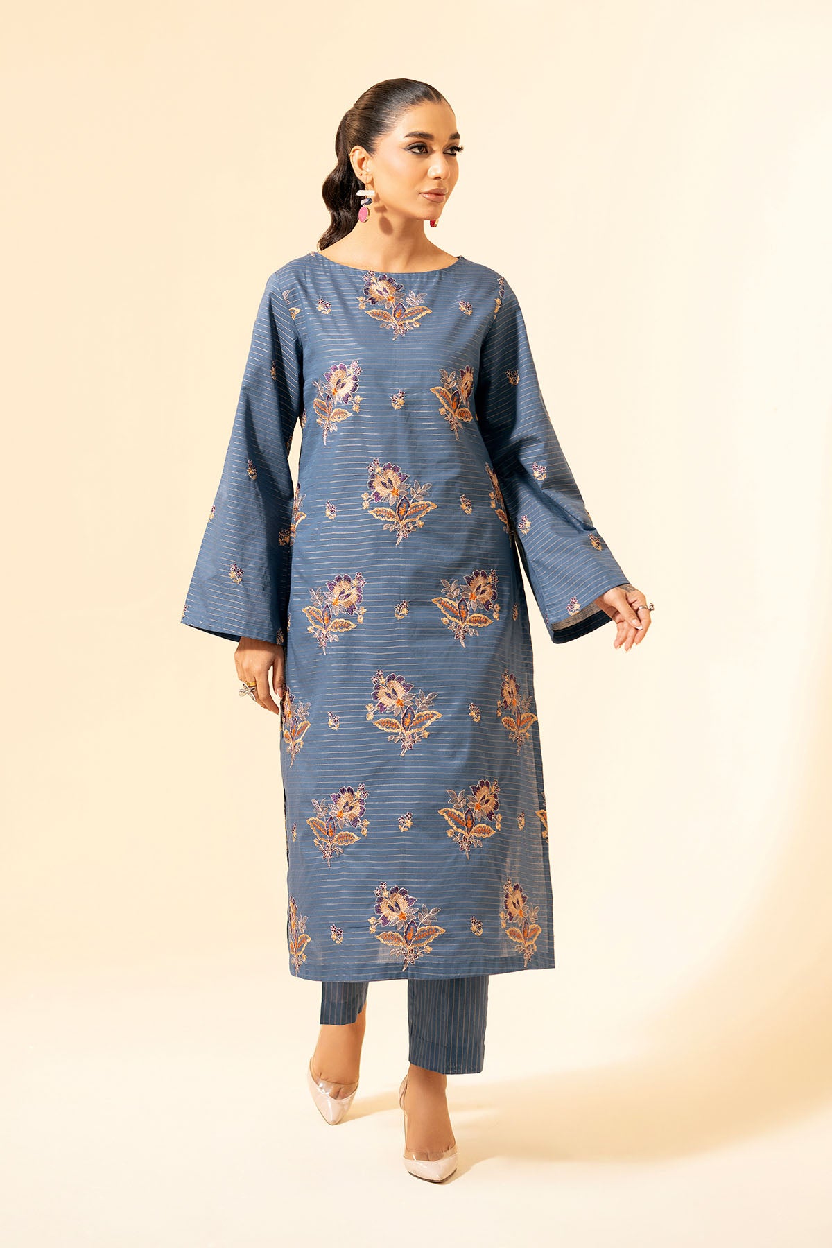 2 Piece - Embroidered Khaddar Suit