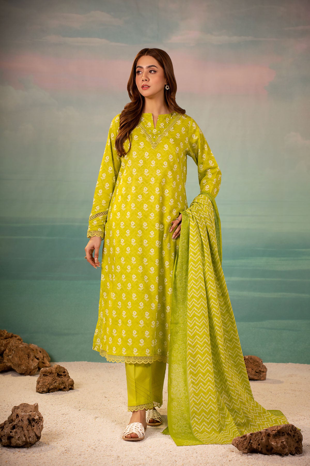 3 Piece Cotton Lawn Suit Kayseria Pakistan