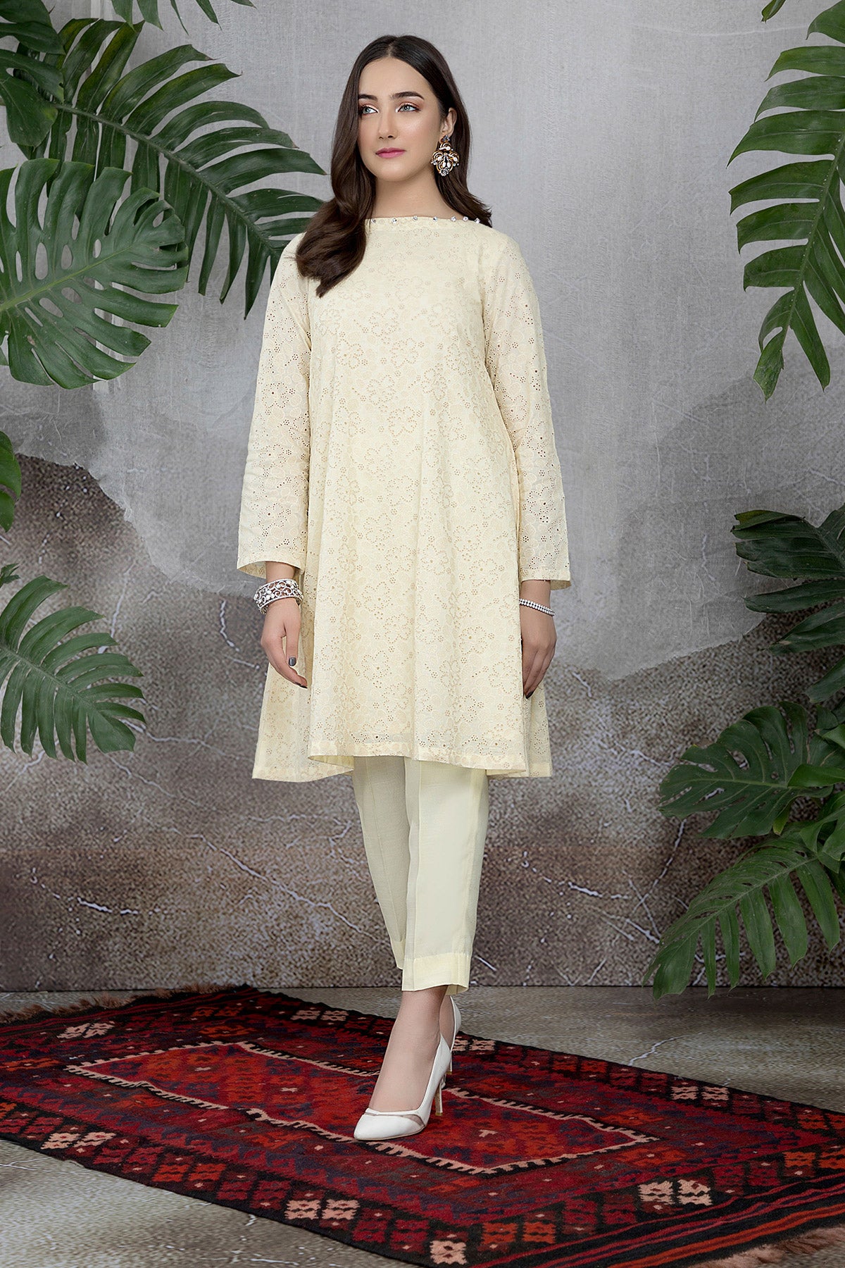 Dyed & Embroidered 2 Pcs Suit