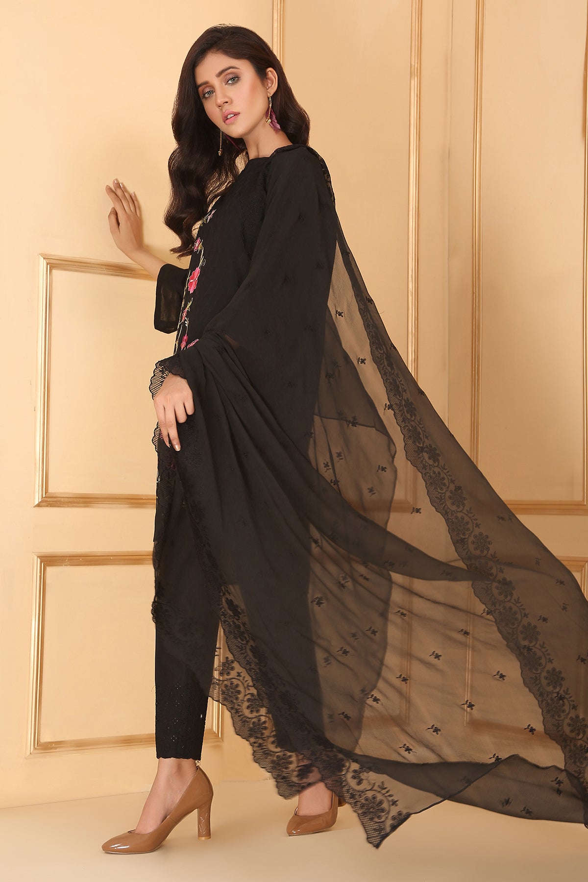 Dyed & Embroidered Dupatta