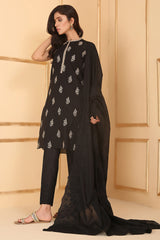 Dyed & Embroidered Dupatta